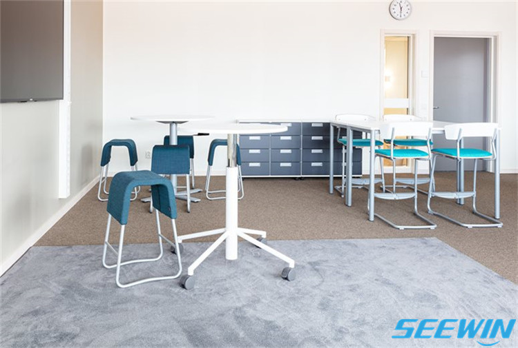 學(xué)生課桌椅